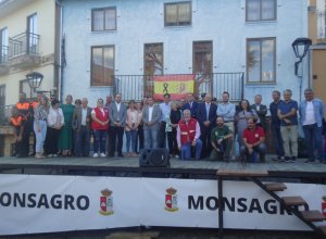 Monsagro homenajea a instituciones y personas colaboradoras en la extinción del incendio del mes de julio.